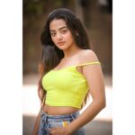 Helly Shah Instagram – There is no reason not to follow your heart ❤️✨ .
.
.
📸 @rohitmalekar1 .
.
.
#neon #pictureperfect #photo
