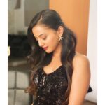 Helly Shah Instagram – Secretly blushing thinking about DAL MAKHNI😌🥰