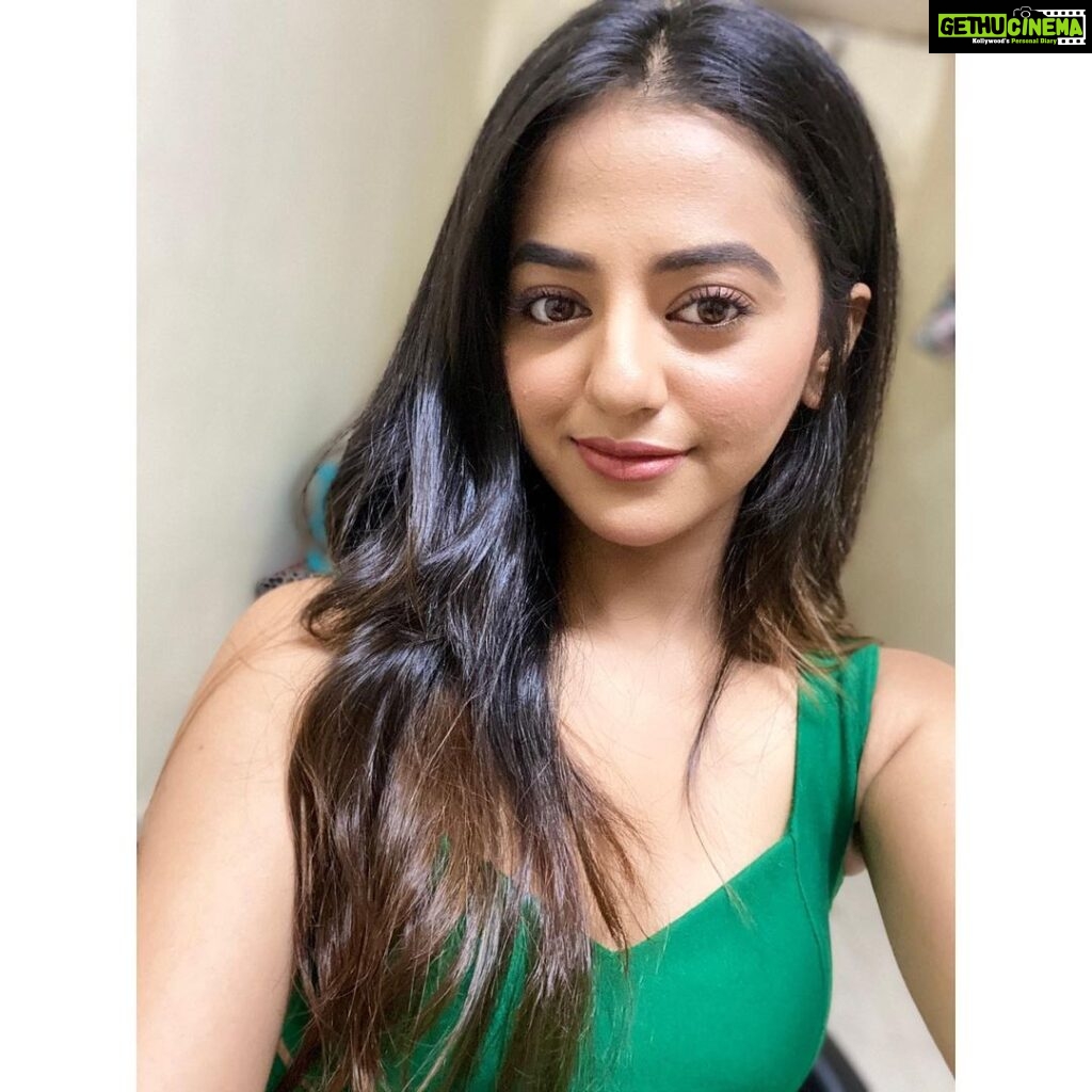 Helly Shah Instagram – Just slow down and appreciate the good things in ...