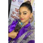 Helly Shah Instagram - I think with this I end my beautiful journey of MY DEAR SALTANAT-KAINAAT , winning the ITA AWARD for the BEST ACTRESS NEGATIVE- JURY ❤️💝☺️ Feels extremely elated and humbled holding this trophy in my hand ... Thank You ITA , @anuranjan1010 Ma’am for this honour ❤️☺️