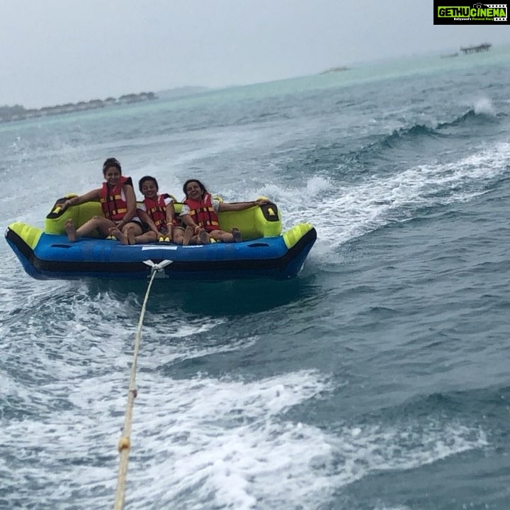 Helly Shah Instagram - Bumping and banging our head and arms into eachother to holding the handle of the tube boat to screaming and laughing and talking with one another , this was definitely a SUPER FUN ride at @kandima_maldives 🤩😍🔥 . . PS - By the way this was way more faster than what it looks on the camera 📸 Also maaf kiya jaaye for poor video quality 🙄🤷🏼♀️ Insta does this everytime 😑 Kandima Maldives