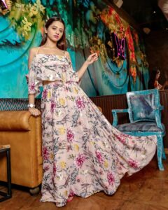 Helly Shah Instagram - I like how COLOURFUL is this picture 🌈❤️🦋