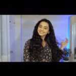 Helly Shah Instagram - I would always face problems doing my own hairstyles at home as I am no Pro . But Not Anymore as I have the coolest @vegabeauty's Ananya Panday Collection Go pro Hair Dryer and Vega i - wave which is super easy to use , effortless and perfect for my At-home styling . Also just see how cute and gorgeous these styling tools are - Rose Gold Series🤩 This Vega hair dryer is ceramic quoted , has 360° swivel cord and It also has a detachable nozzle The I-Wave Hair waver is my favourite as it's one of its kind in the market and I can get super cool waves in minutes, Cord Guard with Hanging Loop gives me Soft or Deep Wave Hair Curls with perfect Styling Temperature 190⁰C , PTC Heating Element , Ceramic Coated Barrel , Quick Heat-Up along with LED Indicator, Get your hands on Dryer exclusively available on @amazondotin & Waver exclusively available on @mynykaa ❤️ #HairstylingGetsPrettier #VEGAAnanyaPandaySignatureCollection #VEGARoseGoldSeries #YourPartnerInStyle #VEGANewCollection