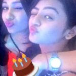 Helly Shah Instagram - Happppieee Birthday to this bundle of joy 🤓🤓 Mari Gujju dost 😘😘 love u ❤ Have a great year ahead 💃🏻💃🏻💐