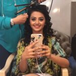 Helly Shah Instagram - Being a queen crowned in the curls 👸🏼