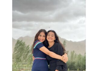Helly Shah Instagram - ❤️🧿@vidhiipandya Leh, India