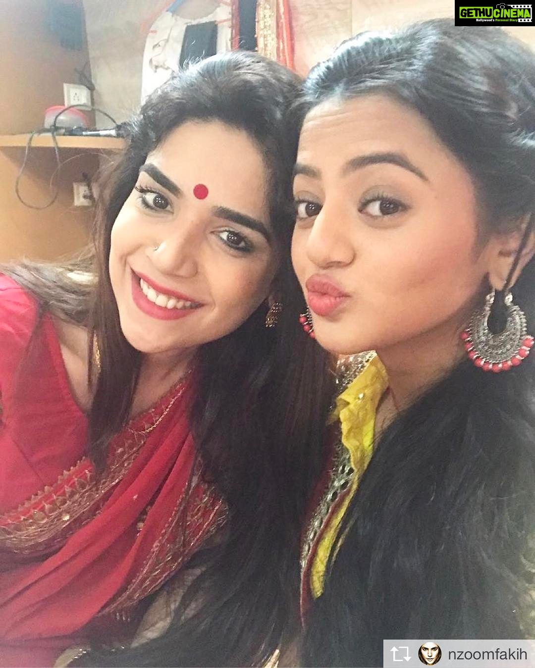Helly Shah Instagram - Repost from @nzoomfakih Lets roll... #Devanshi #colors βΊππ»