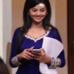 Helly Shah Instagram - And its a good morning ☺️ Literally a blur one but still a cute one 😋👻