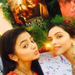 Helly Shah Instagram - With my favourite 😘😘 And I definitely had a FANwali feeling 😋 @deepikapadukone