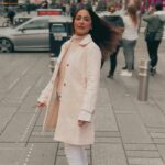 Hina Khan Instagram - Happy new year 🥳 #reels #feelitreelit #nyc #trending #ReelsWithHK
