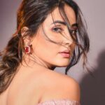 Hina Khan Instagram -