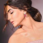 Hina Khan Instagram -