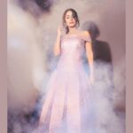 Hina Khan Instagram - Think Pretty thoughts..🌸 Outfit: @ramialaliofficial Jewellery: @gehnajewellers1 Styled by : @kansalsunakshi HMU: @sachinmakeupartist1 @arbazshaikh6210 📸 @visualaffairs_va