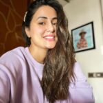 Hina Khan Instagram – My Angel, always watching my back..
#DaddysStrongGirl  #MyStrength #MyMotivation #MyHero #MyFirstLove ❤️👨‍👧