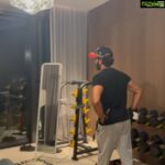 Hrithik Roshan Instagram – When bollywood hero suddenly hears 80’s music in gym. 

#braindead 
#totalloss 

Hype squad : 
@swapneelhazare 
@prasad_nandkumar_shirke 

Shot by : @vinraw