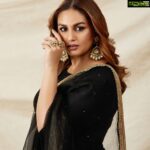 Huma Qureshi Instagram – Dard-E-Dil Dard-E-Jigar

(दर्द-ए-दिल) #music #mind #mood #black #vibes #indian #wear 

Outfit – @mintblushdesigns 
Jewellery- @razwada.jewels 
Makeup – @krisann.figueiredo.mua 
Hair – @rakshandairanimakeupandhair 
Styled by – @who_wore_what_when 
Photography- @mayur_butwani