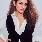 Huma Qureshi Instagram – Kicking off promotions for #Mithya 
On @zee5 
Back to Basics .. 
Styling – @who_wore_what_when 

PS- Don’t miss my eyeliner 👁