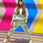 Huma Qureshi Instagram – Tie & Dye #fashion #tiedye #chiller #beinghuma #day #love 

Styled by @mohitrai
Assisted by @shubhi.kumar @harshitasamdariya 
Cap: @urbanmonkeyindia
Outfit: @zara
Shoes: @zara
Makeup @ajayvrao721 
Hair @susanemmanuelhairstylist

#FFF #FitFabFeast #ZeeZest #Zee #IAmHumaQ #HumaQureshi #FFFWithHumaQureshi #LifeStyle #Style #Fashion #Food #Fun #Feast #Fitness #Bollywood #Celeblife

@ZeeZest