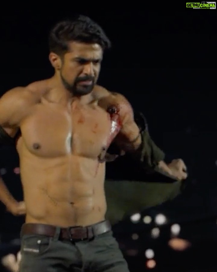 Huma Qureshi Instagram - What a hottie !!! @saqibsaleem #whistle #whistle Have you guys seen my hunky brother beat up the bad guys in #Crackdown @vootselect Go see it already ... #action #hero #sexy #bhai Congratulations to the whole team for a solid show !! @shriya.pilgaonkar @waluschaa @iamiqbalkhan @lakhiaapoorva