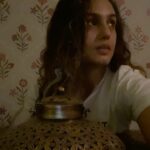 Huma Qureshi Instagram - Day 1 done... it was not that bad to be honest .. Did most of the things I had scheduled so Yaay !! (If you schedule something you will end up doing it ) As I burn some camphor, I want to send a prayer out for the homeless and less fortunate... 🙏🏻🙏🏻 May god bless everyone and keep them safe and healthy and close to their loved ones❤️ #goodnight #Day1 #21daylockdown #quarantine #socialdistancing #indiafightscorona Bandra West