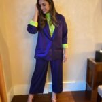 Huma Qureshi Instagram – I am my own experiment !! Last spotted at an event in #bangalore #ootd #pantsuit #neon #vibe 
Pant suit- @rsbyrippiisethi
Turtleneck – @adk_avishidayalkalra
Neckpiece- @fancypantsofficial
Ring- @jhelum_fashion_house
Heels- @tresmode
Fashion Director- @officialkavitalakhani
Sr. Stylist- @aeshu_lalan
Glam : @ajayvrao721
Hair : @sanapathan104