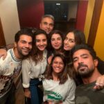 Huma Qureshi Instagram - Happy Peeps ❤️ Thank you @farahkhankunder for feeding us !! @rajkummar_rao @patralekhaa @rohiniyer @saqibsaleem @mudassar_as_is Missing in photo @sonu_sood @punitdmalhotra