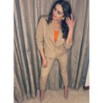 Huma Qureshi Instagram - Today in Delhi for the #Maruti event Outfit- @marksandspencerindia Accessories- @minerali_store Heels- @charleskeithofficial Fashion director- @officialkavitalakhani Sr. Stylist- @aeshu_lalan Makeup @rolikap agency @amiqurbeautyclinic Hair @rohit_diwaker ❤️ #style #glam #fashion #pantsuit #ladyboss