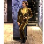 Huma Qureshi Instagram - Throwback to this all velvet look !! Outfit - @marksandspencerindia Fashion director- @officialkavitalakhani Sr. Stylist- @aeshu_lalan #RethinkwithMandS#RethinkWinter#RethinkFashion#Rethink #amsterdam#holiday#BestNewYear’s#2020#europe#trip#turtleneck#velvet#pants#jacket #throwback