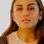 Huma Qureshi Instagram – #fun #chatting #bts #talking #fashion #glam #pearlmakeup #beauty