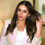 Huma Qureshi Instagram - Bring it on ... Shine on you crazy diamond 💎 Outfit - @love.kara by @niyosshic Ear rings- @rajeshtulsianifinejewellery Shoes- @ceriz_fashion Fashion Director- @officialkavitalakhani Makeup agency @aminasaleemqureshi MUA @rashisobtimakeup #beauty #fashion #luxury #style