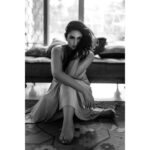 Huma Qureshi Instagram - And Good Night ! - The Truman Show Photo @josephradhik Styling @sanjanabatra Hair and Makeup @vipulbhagatmakeupandhair . . . . #fan #trumanshow #film #quotes #love #cinema #goofy #sultry #prettygirls #can #be #funny #jimcarrey