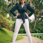 Huma Qureshi Instagram - Promotion mode on for #Leila!! 📸 - @yash_v_bhadauria Styled by - @mohitrai @harshitadaga01 @tarangagarwal_official Make up - @ajayvrao721 Hair - @susanemmanuelhairstylist Top & pants - @zara Rings - @outhousejewellery Heels - @heatwaveindia @instagladucame #OOTD #throwback #Fashion #love