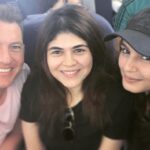 Huma Qureshi Instagram - Me and @bohemiangirl9 giving Hindi lessons to @brettlee_58 enroute #chandigarh ... and ya we spoke some cricket too 🤪💕#gorra #fun #legend #hindi #cricket Come fast @realpz !!