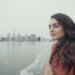 Huma Qureshi Instagram - Chilling on my boat yo @visitcalifornia #visitcalifornia @onlyinsf #california #travel #winter #vibes #goldengate #mood #beautiful #girl #vacay San Francisco, California