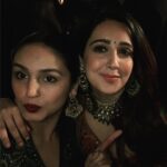 Huma Qureshi Instagram - Sanjuuuu!!! Can’t believe you getting married girl !!! @sanjanabatra ❤️❤️❤️ Love you to the moon and back #sanjpickedaberi What a fun night !!