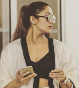 Huma Qureshi Instagram - Tera dhyaan kidhar hai ??? @two.twostudio #humaqureshi #mood