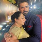 Huma Qureshi Instagram - 83 is not a film .. it’s a feeling .. to me last night felt beautiful.. like my mummy’s hug .. thank you @kabirkhankk sir for giving @saqibsaleem Jimmy Amarnath & for making this lovely film … Thank you to all the boys who are like his brothers now !! Thank you @ranveersingh for not just being the supernova of talent that you are But also being the generous superstar who let the film shine above all!! Thank you to the OG players for giving us hope as a nation where there was none. 83 is just so special.. Thank you all for letting me witness this ❤️ #grateful #blessed #pyaar #proud Above all, thank you my baby brother for showing me that despite everything the world may throw at you … Hard work always shines .. you keep working at your craft and your passion and one day the world will see it too … You deserve this my jaan and much more … ❤️