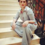 Huma Qureshi Instagram – Stairway to Heaven @mohitrai @ajayvrao721 @sanapathan104 @nautankichaiti @itsshanshan_ #steps #waiting #humaqureshi @shahinmannan @azotiique #television #Promotions #dramebaaz #IBD Season 3