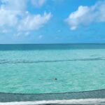 Ileana D'Cruz Instagram - Weekend mood 📸 by my sneaky photographer @dr.namratajadwani #dnd #happyplace #waterbaby Kuda Villingili Maldives