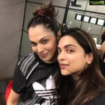 Isha Koppikar Instagram - Happy Birthday to this beautiful soul @deepikapadukone 💖 Keep rocking, keep growing! Wishing you a fabulous year ahead 🤗🥳 #happybirthdaydeepikapadukone #deepikapadukone #ishakoppikar #ishakoppikarnarang #deepveer #nofilter #nomakeup #birthdaywishes #gymselfie #actresses