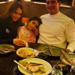 Isha Koppikar Instagram - There’s nothing more satisfying than enjoying a meal at one of your favourite restaurants. @sexyfishlondon Rianna always insists on having the Khimchi rice and prawn tempura 😊 What’s your favourite pan Asian dish? #sexyfishlondon #aboutlastnight #familyholiday #famjam #dinner #london #londonlife #londonfood #foodie #asianfood #yummyinmytummy London, United Kingdom