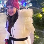 Isha Koppikar Instagram - Christmas in London is something my family and I absolutely love and enjoy. 🎄⛄️ Walking on the London streets to see the festive lights is an experience in itself. ✨ Sparkle and joy all around! I’m so in love with London 🥰 #london #ishakoppikar #londonlife #londondiaries #trendingreels #reelsofinstagram #feelitreelit #reelitfeelit #travel #travelling #travelgram #traveltheworld #londoncity London, United Kingdom