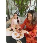 Isha Koppikar Instagram - Mother daughter day out ❤️ A high tea experience for my princess 👸 #motherdaughter #love #family #famjam #momlife #momlove #motherdaughtertime #hightea #i❤️rianna #daughtersarethebest #weekendvibes #weekend Mumbai, Maharashtra