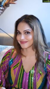 Isha Koppikar Instagram - Life is a party, so dress for it. 😉 Outfit - @srishtimehtaofficial Shoes - @louboutinworld Video by - @zeel_kotadiya Edited by @shaurya_bajpai #ishakoppikarnarang #ishakoppikar #ootd #outfit #bling #tooglamtogiveadamn #event #workmode #work #louboutin #actorslife #reels #fashionreels #reelsinstagram #feelkaroreelkaro #feelitreelit #glammakeup #glitzandglam #trendingreels #wakeupandmakeup