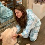 Isha Koppikar Instagram - Puppy love 🐶 #ishakoppikar #animals #loveanimals #dogs #dogsofinstagram #dogslover #dogoftheday #dogstagram #dogloversofinstagram Mumbai, Maharashtra