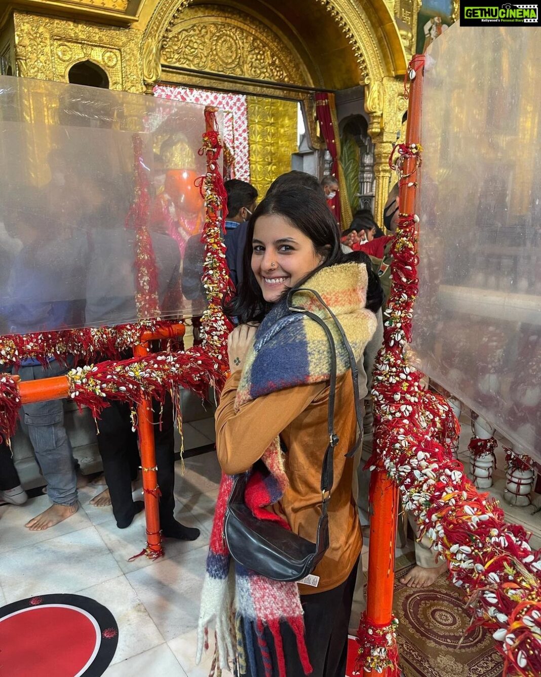 Isha Talwar Instagram - Eat,Pray,Travel in whichever order you prefer ! 2022,I am so ready for you ✨✨🔥 नए साल की शुभकामनाएँ ।
