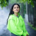 Isha Talwar Instagram – ~ Neon ~

@appurvashah @huedidthis @shikhashah5554 @_nikitaajain_