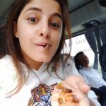 Isha Talwar Instagram - Eating fruits that are dried in the sun,not dry fruits @hideoutfarmindia 😁🌞 P. S:Ideal for road trips when people are passed out in the bus and your not! #solotraveller #travelwithstrangers #eatfruits #thailaaaaaaannnnn