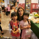 Isha Talwar Instagram – Mang-OOOO!!! Such fun to meet like minded little people in local markets !!! #thailaaaaaaaaan