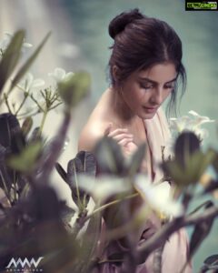 Isha Talwar Instagram - Water lily~ Shot by @arunmathewphotography HMU @samson_lei Stylist @styledbysmiji Costume @thunnal Location Courtesy @ramadaresortkochi